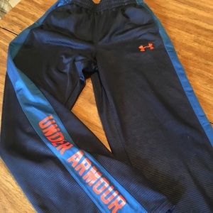Under armour athletic pants (youth large)